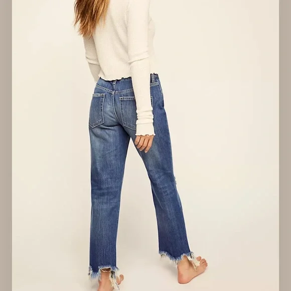 FREE PEOPLE Maggie Mid-Rise Straight-Leg Jeans - Picture 2 of 15